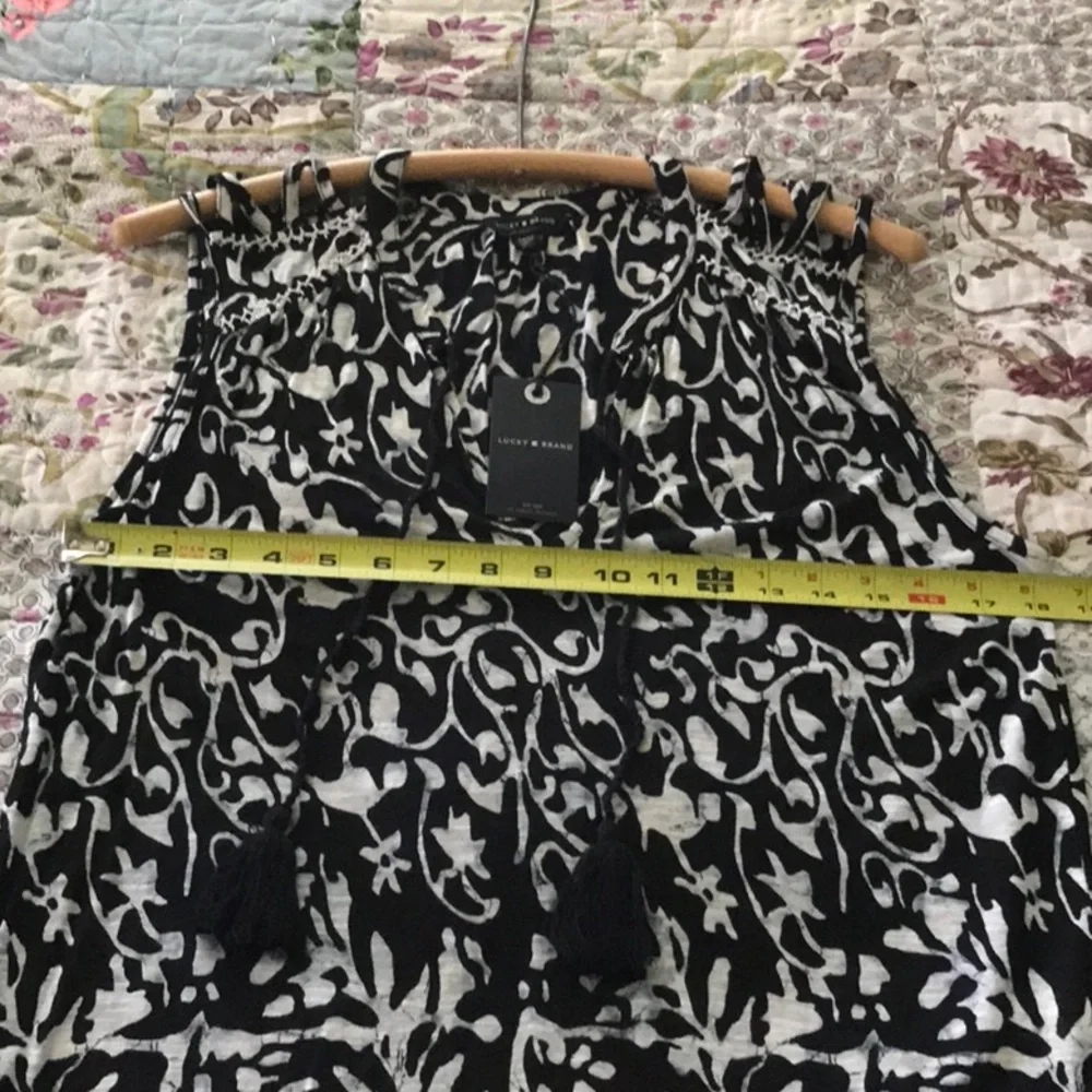 NWT Lucky 🍀 Brand Sleeveless Top - Picture 5 of 9